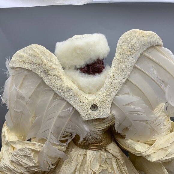 16" Angel Tree Topper Porcelain Face & Hands Cream & Gold Dress - Picture 9 of 12